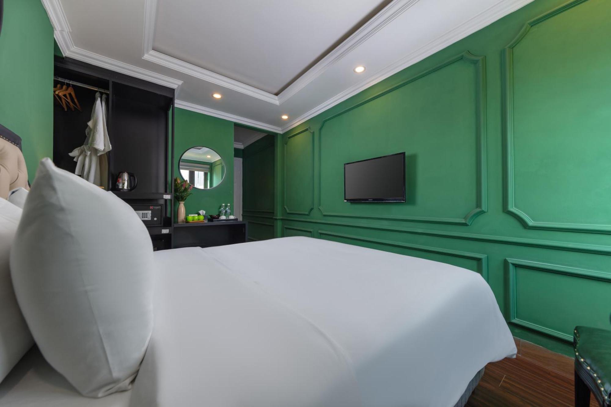 Madelise Adora Hotel & Travel Hanoi Buitenkant foto
